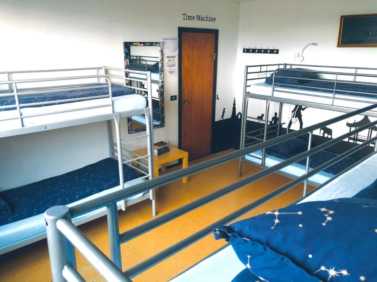 The Freezer Hostel & Culture Center Hellissandur Room photo
